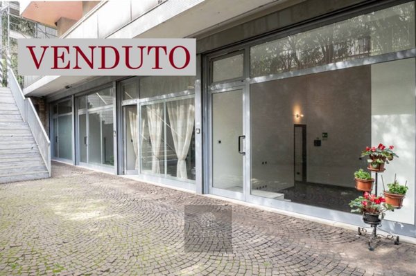 appartamento in vendita a Milano in zona Sempione