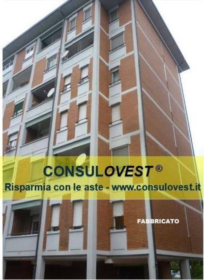 appartamento in vendita a Milano in zona Quarto Oggiaro