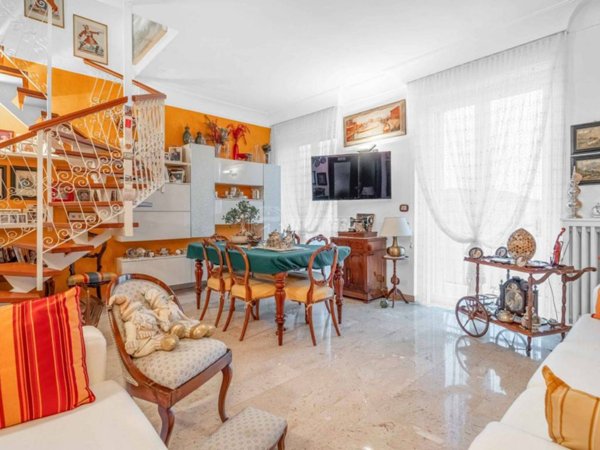 appartamento in vendita a Milano in zona Barona