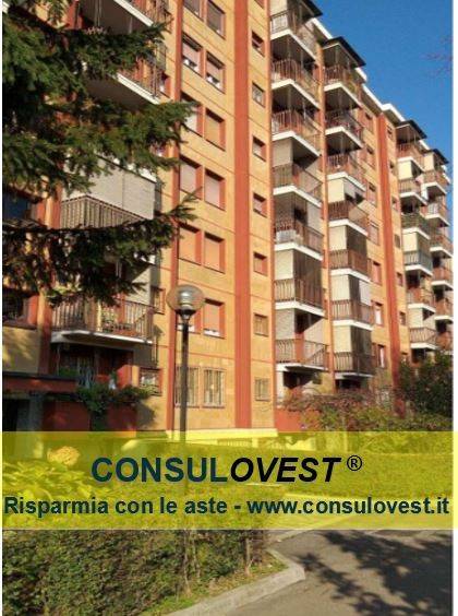 appartamento in vendita a Milano in zona Gallaratese