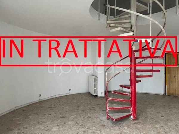 quadrivano in vendita a Milano in zona Gallaratese