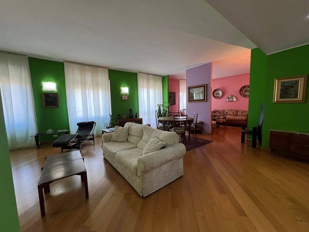 appartamento in vendita a Milano in zona Il Portello