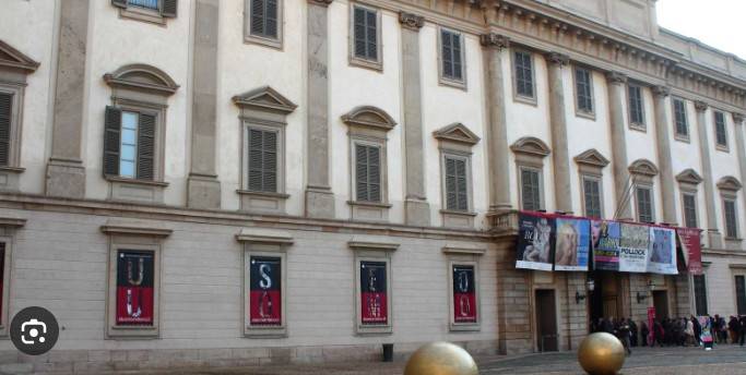 appartamento in vendita a Milano in zona Vigentino