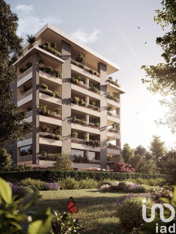 appartamento in vendita a Milano in zona Segnano