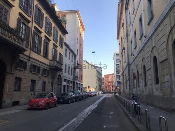 negozio in vendita a Milano in zona Sant'Ambrogio