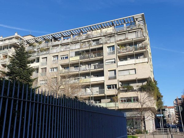 appartamento in vendita a Milano in zona Sempione