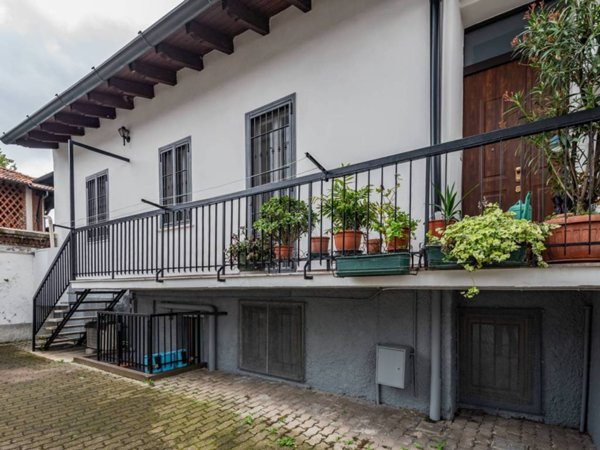 casa indipendente in vendita a Milano in zona Niguarda