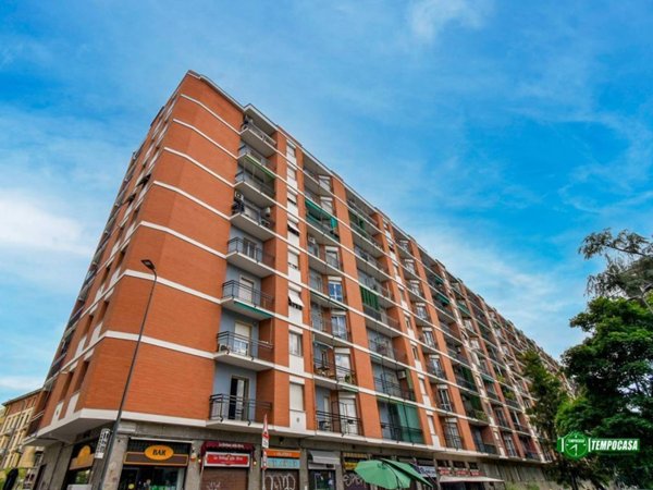 appartamento in vendita a Milano in zona Famagosta