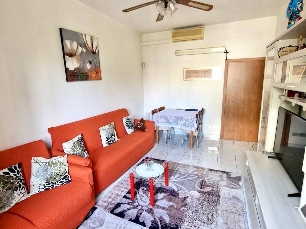 appartamento in vendita a Milano in zona Famagosta