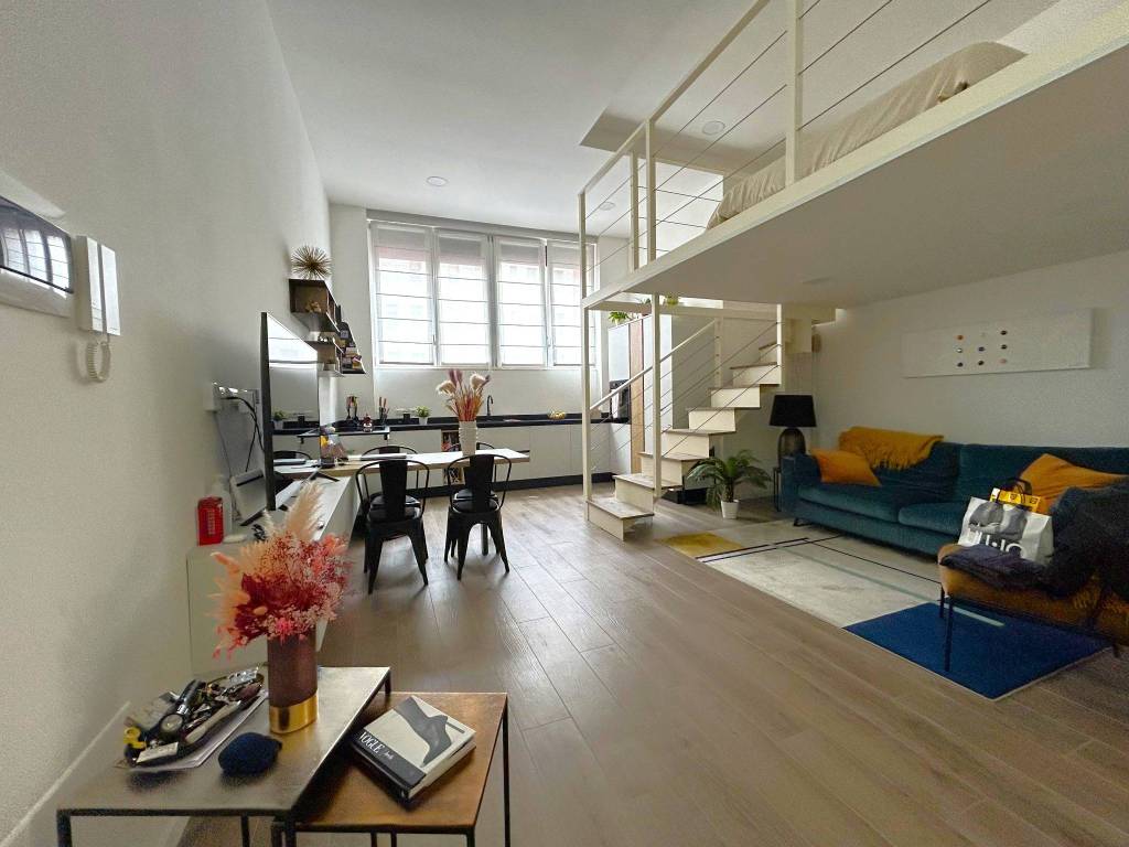 appartamento in vendita a Milano in zona Stadera