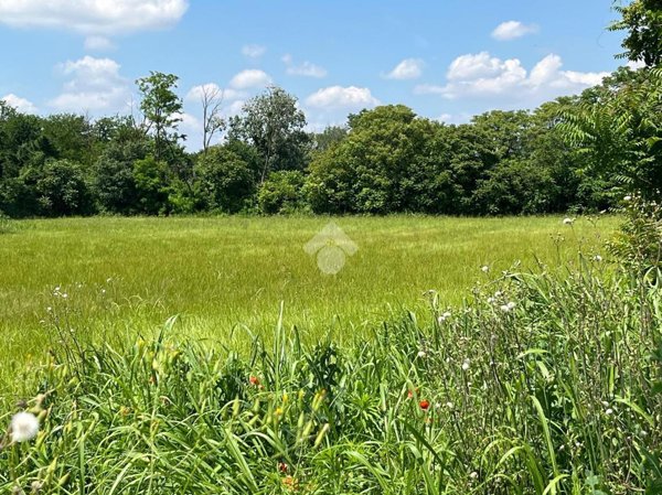 terreno agricolo in vendita a Milano in zona Chiesa Rossa