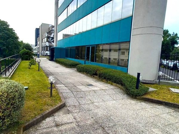 ufficio in vendita a Milano in zona San Siro