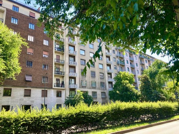 appartamento in vendita a Milano in zona Bocconi