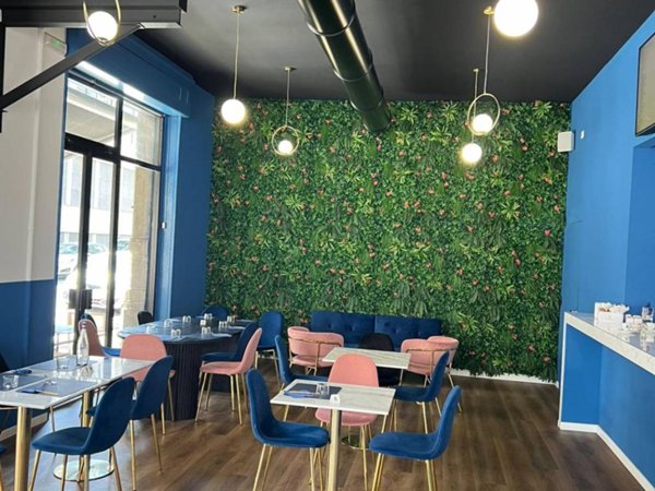negozio in vendita a Milano in zona Vigentino