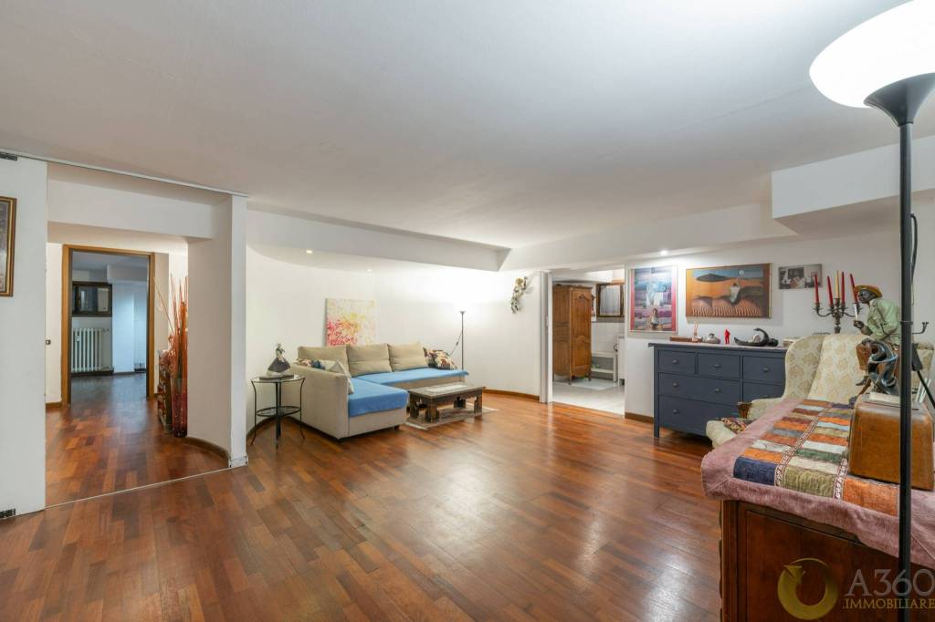 appartamento in vendita a Milano in zona Loreto