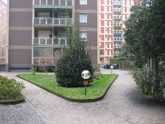 appartamento in vendita a Milano in zona Sempione