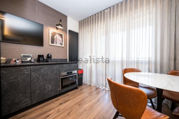 appartamento in vendita a Milano in zona Piazzale Lodi