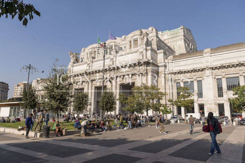 negozio in vendita a Milano in zona Stazione Centrale