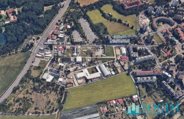 terreno edificabile in vendita a Milano in zona Quinto Romano