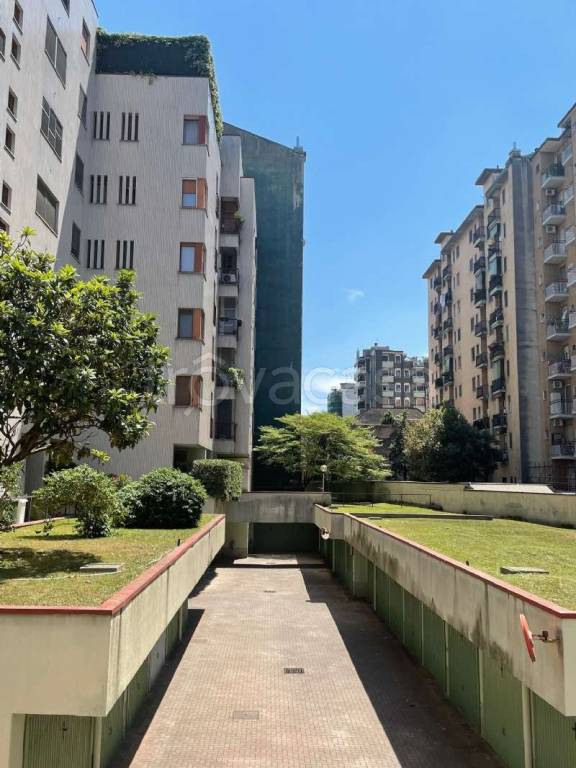 appartamento in vendita a Milano in zona Vigentino