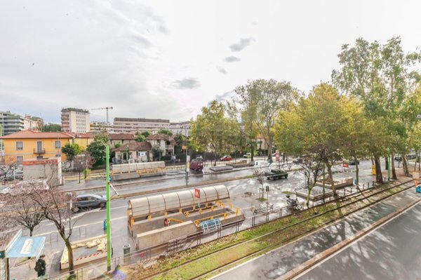 appartamento in vendita a Milano in zona Isola