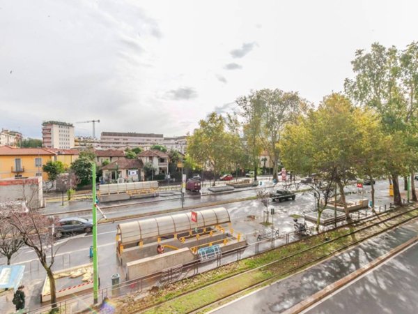 appartamento in vendita a Milano in zona Isola