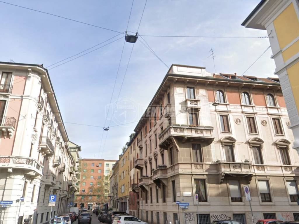 appartamento in vendita a Milano in zona Bocconi