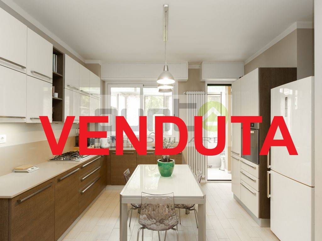 appartamento in vendita a Milano in zona Corvetto