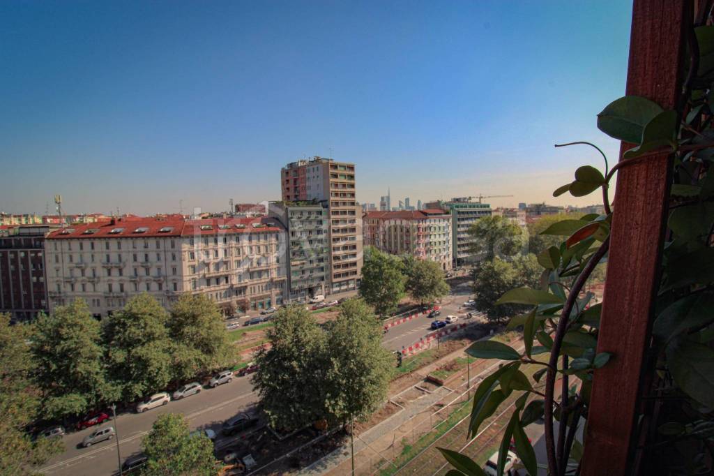 appartamento in vendita a Milano in zona Sempione