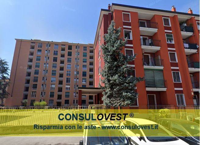 appartamento in vendita a Milano in zona Crescenzago