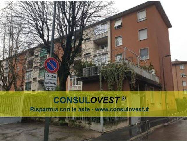 appartamento in vendita a Milano in zona Villapizzone