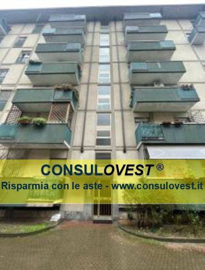 appartamento in vendita a Milano in zona Forlanini