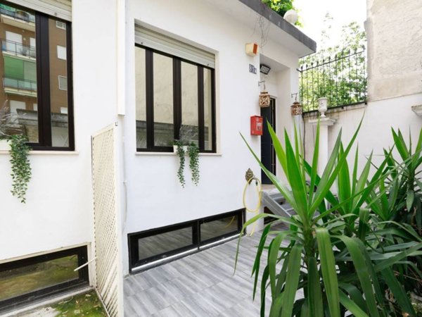 appartamento in vendita a Milano in zona Morivione