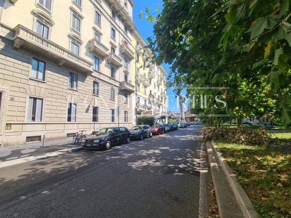 appartamento in vendita a Milano in zona Sempione