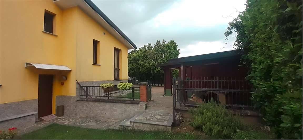 casa indipendente in vendita a Milano in zona Centro Storico