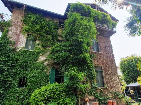 casa indipendente in vendita a Milano in zona Sempione