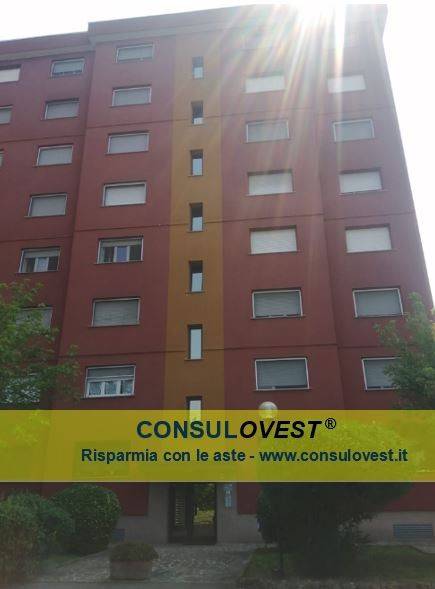 appartamento in vendita a Milano in zona Gallaratese