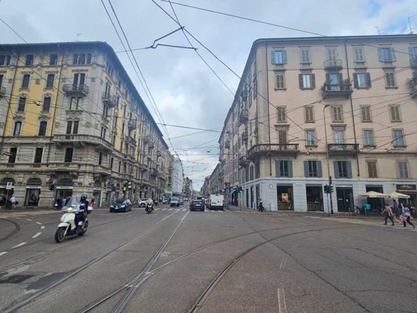 negozio in vendita a Milano in zona Solari