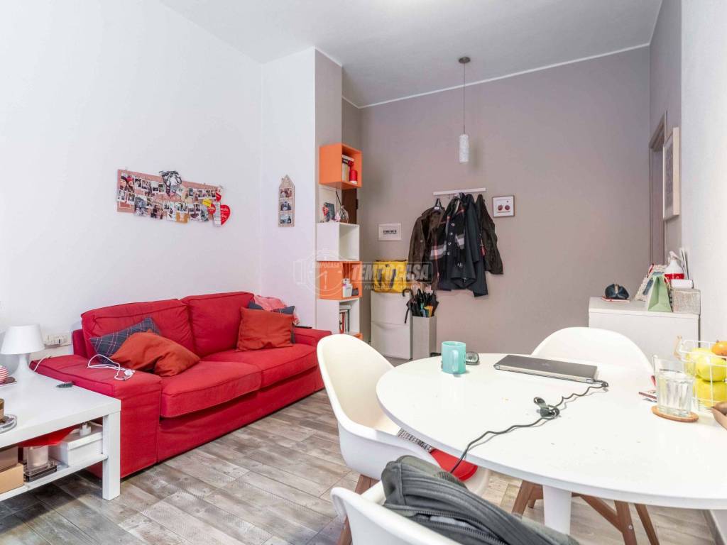 appartamento in vendita a Milano in zona Moncucco