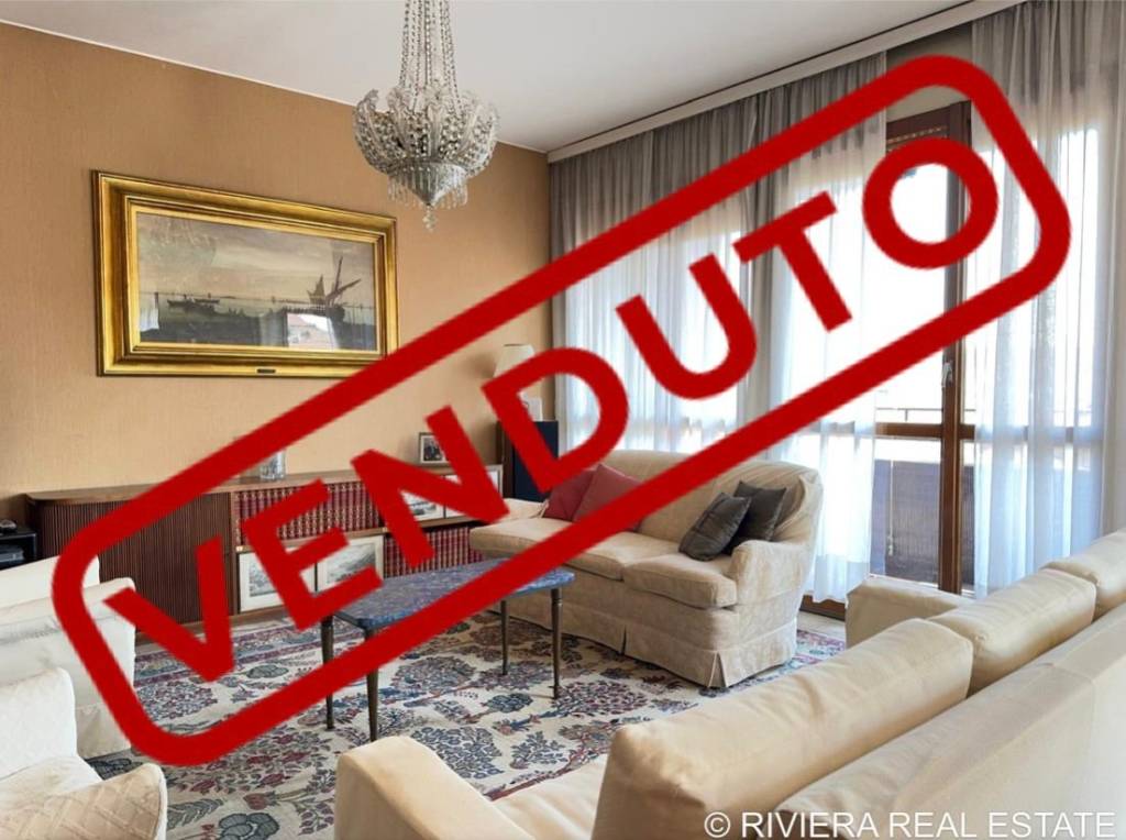 appartamento in vendita a Milano in zona Città Studi