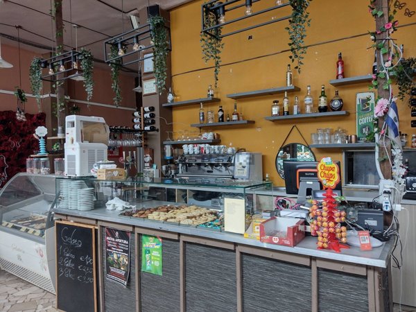 negozio in vendita a Milano in zona Crescenzago