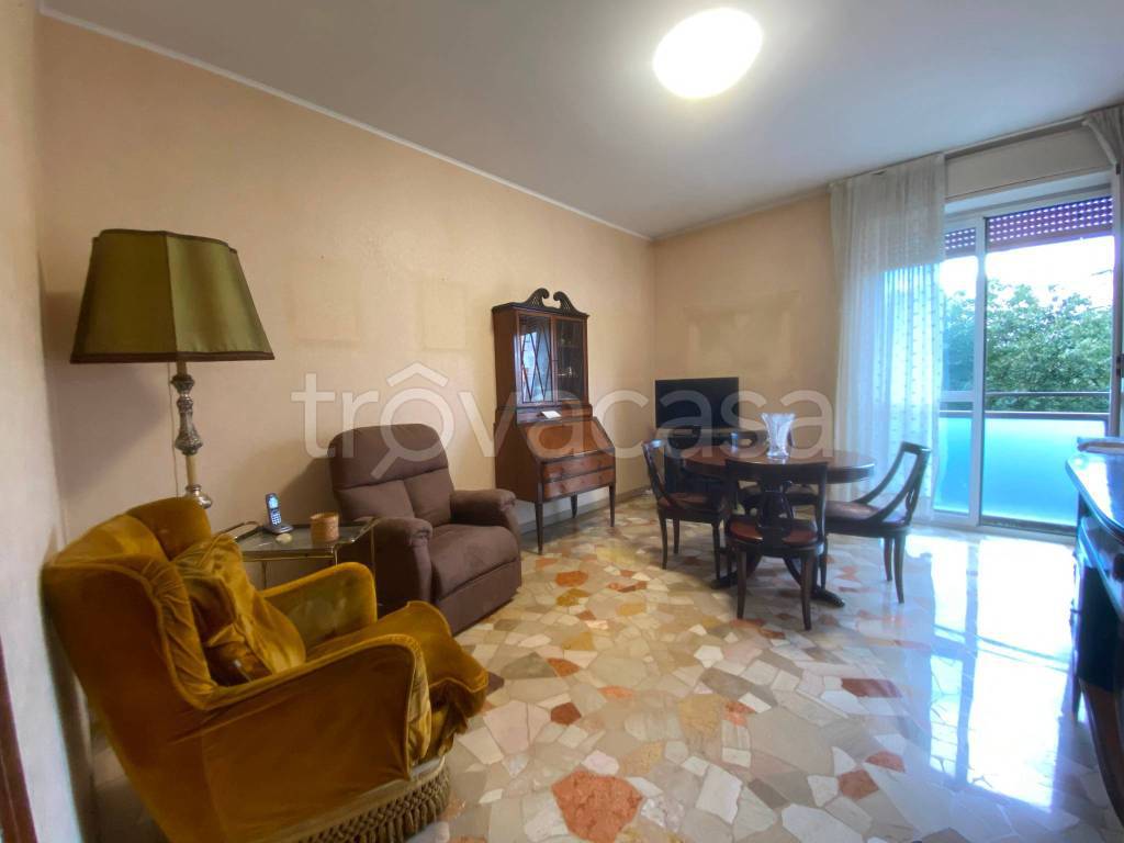 appartamento in vendita a Milano in zona Isola