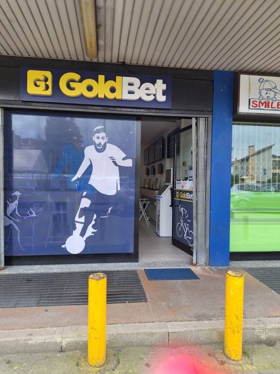 negozio in vendita a Milano in zona Bovisasca