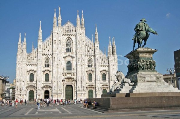 appartamento in vendita a Milano in zona Centro Direzionale