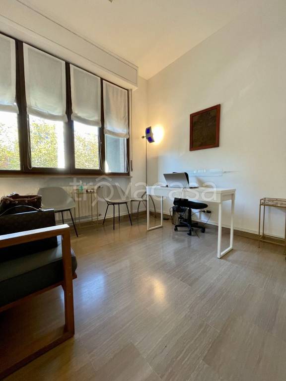 appartamento in vendita a Milano in zona Solari
