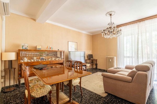 appartamento in vendita a Milano in zona Morivione