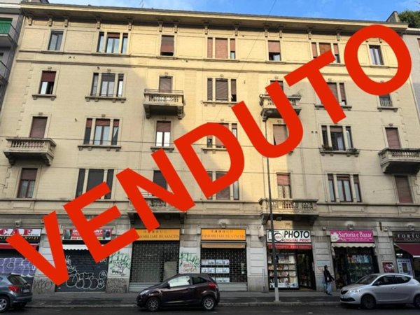 appartamento in vendita a Milano in zona Chiesa Rossa