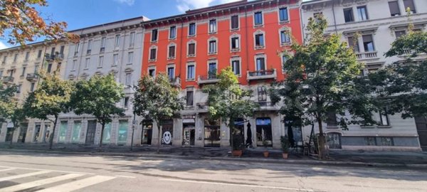 negozio in vendita a Milano in zona Porta Romana
