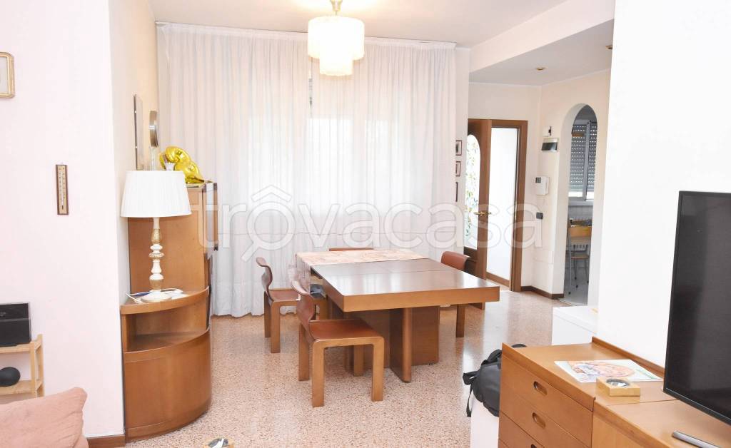 appartamento in vendita a Milano in zona San Siro