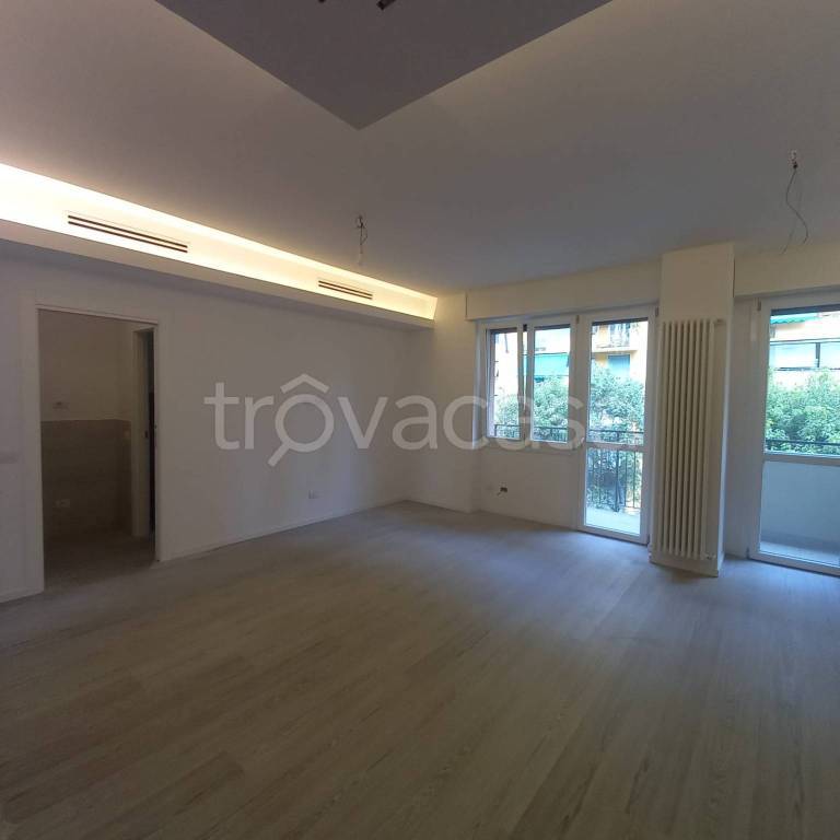 appartamento in vendita a Milano in zona Feltre